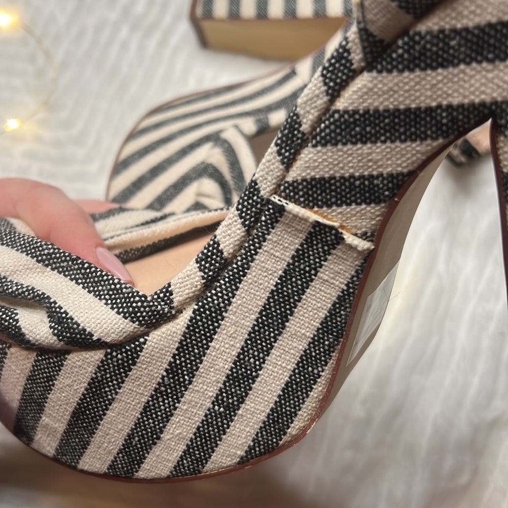 JustFab Lawren Wide Width Striped Platform Sandal - Size 10 - Picture 13 of 14